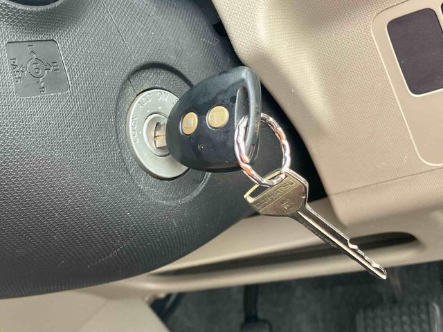 ムーヴＬ　ＳＡＣＤラジオチューナー　ＡＵＸ接続　衝突被害軽減ブレーキ　横滑り防止装置　アイドリングストップ　マニュアルレベリング機能付ハロゲンヘッドライト　バニティーミラー付き左右サンバイザー　チルトステアリング（千葉県）の中古車