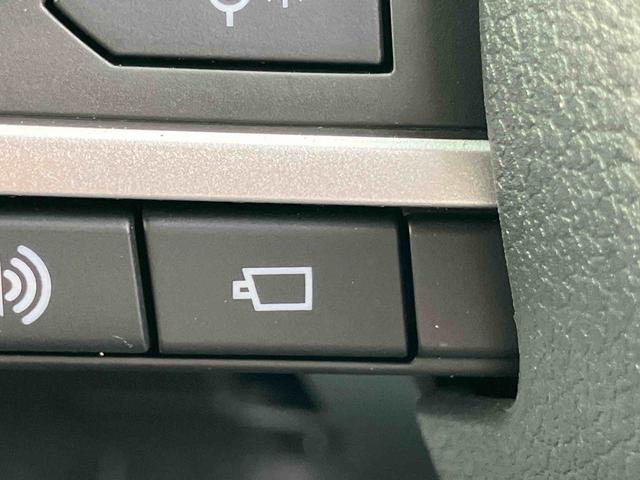 ロッキープレミアムＧ　ＨＥＶハイブリッド　９型ナビ／ＴＶ／ＤＶＤ／ＢＴ／ＵＳＢ　全周囲カメラ　前後ドラレコ　ＥＴＣ　全車速追従クルコン　ＡＤＢ　ＬＥＤヘッドライト　オートライト　コーナーセンサー　シートヒーター　リヤフォグランプ（千葉県）の中古車