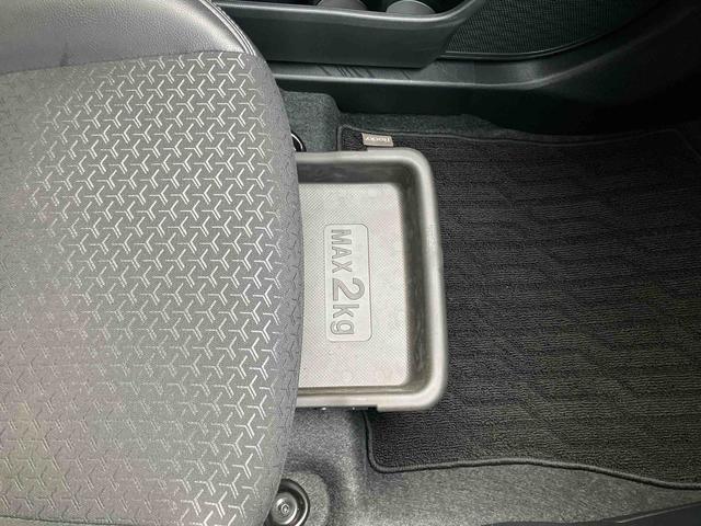 ロッキープレミアムＧ　ＨＥＶハイブリッド　９型ナビ／ＴＶ／ＤＶＤ／ＢＴ／ＵＳＢ　全周囲カメラ　前後ドラレコ　ＥＴＣ　全車速追従クルコン　ＡＤＢ　ＬＥＤヘッドライト　オートライト　コーナーセンサー　シートヒーター　リヤフォグランプ（千葉県）の中古車