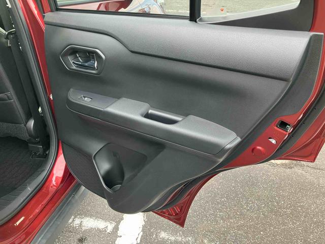 ロッキープレミアムＧ　ＨＥＶハイブリッド　９型ナビ／ＴＶ／ＤＶＤ／ＢＴ／ＵＳＢ　全周囲カメラ　前後ドラレコ　ＥＴＣ　全車速追従クルコン　ＡＤＢ　ＬＥＤヘッドライト　オートライト　コーナーセンサー　シートヒーター　リヤフォグランプ（千葉県）の中古車