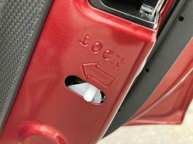 ロッキープレミアムＧ　ＨＥＶハイブリッド　９型ナビ／ＴＶ／ＤＶＤ／ＢＴ／ＵＳＢ　全周囲カメラ　前後ドラレコ　ＥＴＣ　全車速追従クルコン　ＡＤＢ　ＬＥＤヘッドライト　オートライト　コーナーセンサー　シートヒーター　リヤフォグランプ（千葉県）の中古車