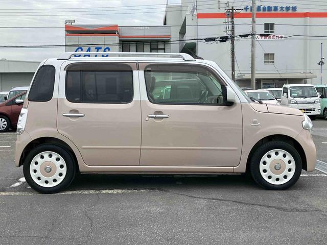 ミラココアココアプラスＸナビ／ＴＶ／ＤＶＤ／ＢＴ／ＵＳＢ　Ｂカメラ　ＥＴＣ　ＬＥＤヘッドライト　オートエアコン　シートリフター　キーフリー　盗難防止アラーム　アイドリングストップ　スモークガラス　電動格納ミラー　ルーフレール（千葉県）の中古車