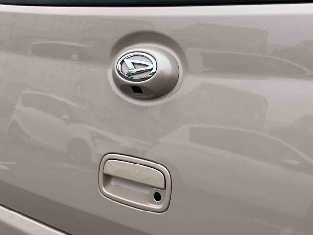 ミラココアココアプラスＸナビ／ＴＶ／ＤＶＤ／ＢＴ／ＵＳＢ　Ｂカメラ　ＥＴＣ　ＬＥＤヘッドライト　オートエアコン　シートリフター　キーフリー　盗難防止アラーム　アイドリングストップ　スモークガラス　電動格納ミラー　ルーフレール（千葉県）の中古車