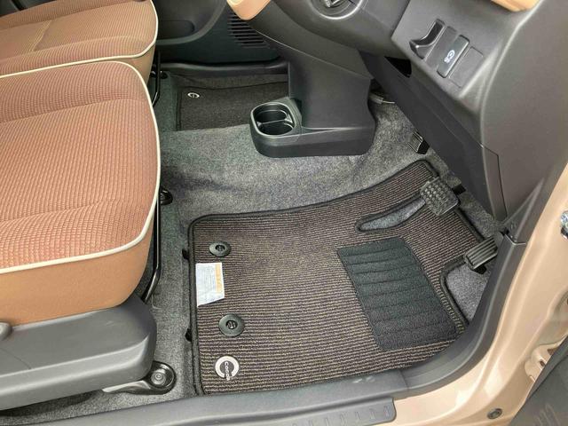 ミラココアココアプラスＸナビ／ＴＶ／ＤＶＤ／ＢＴ／ＵＳＢ　Ｂカメラ　ＥＴＣ　ＬＥＤヘッドライト　オートエアコン　シートリフター　キーフリー　盗難防止アラーム　アイドリングストップ　スモークガラス　電動格納ミラー　ルーフレール（千葉県）の中古車