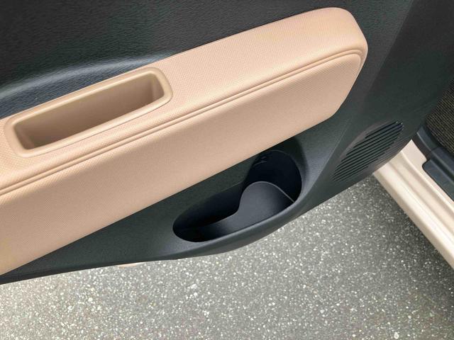 ミラココアココアプラスＸナビ／ＴＶ／ＤＶＤ／ＢＴ／ＵＳＢ　Ｂカメラ　ＥＴＣ　ＬＥＤヘッドライト　オートエアコン　シートリフター　キーフリー　盗難防止アラーム　アイドリングストップ　スモークガラス　電動格納ミラー　ルーフレール（千葉県）の中古車