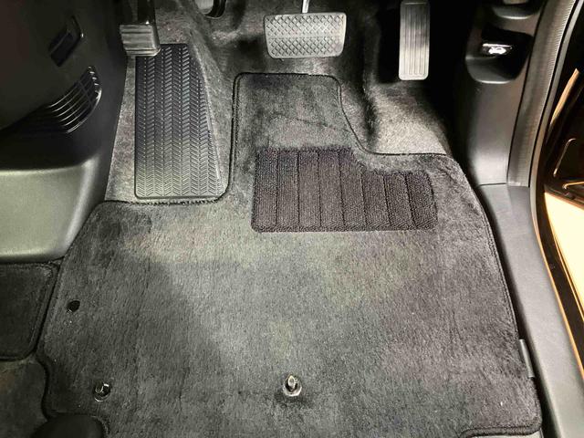 Ｎ−ＢＯＸカスタムＧ・Ｌパッケージバックカメラ連動フルセグナビ　ＵＳＢ接続　ブルートゥース対応　ＥＴＣ　プッシュエンジンスタート　キーフリーシステム　前席シートバックポケット＋ショッピングフック　チルトステアリング　運転席シートリフタ（千葉県）の中古車