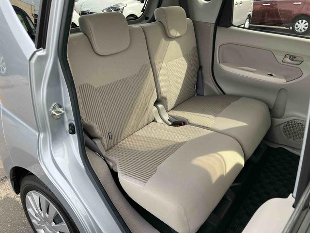 ムーヴＬナビ／地デジ／ＤＶＤ／ＢＴ／ＵＳＢ　ドラレコ　キーレスエントリー　セキュリティーアラーム　アイドリングストップ　スモークガラス　マニュアルエアコン　足踏み式パーキングブレーキ　横滑り防止装置　ＡＢＳ（千葉県）の中古車