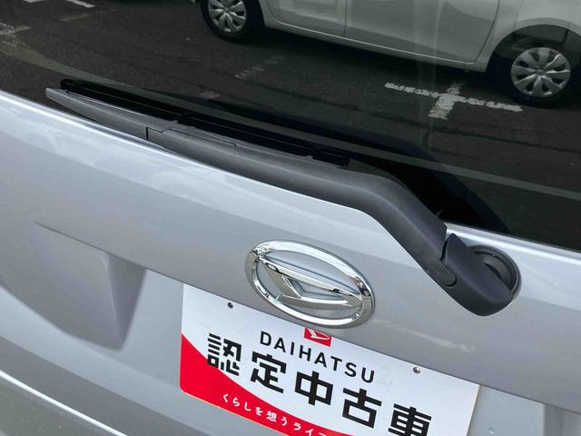 ムーヴＬナビ／地デジ／ＤＶＤ／ＢＴ／ＵＳＢ　ドラレコ　キーレスエントリー　セキュリティーアラーム　アイドリングストップ　スモークガラス　マニュアルエアコン　足踏み式パーキングブレーキ　横滑り防止装置　ＡＢＳ（千葉県）の中古車