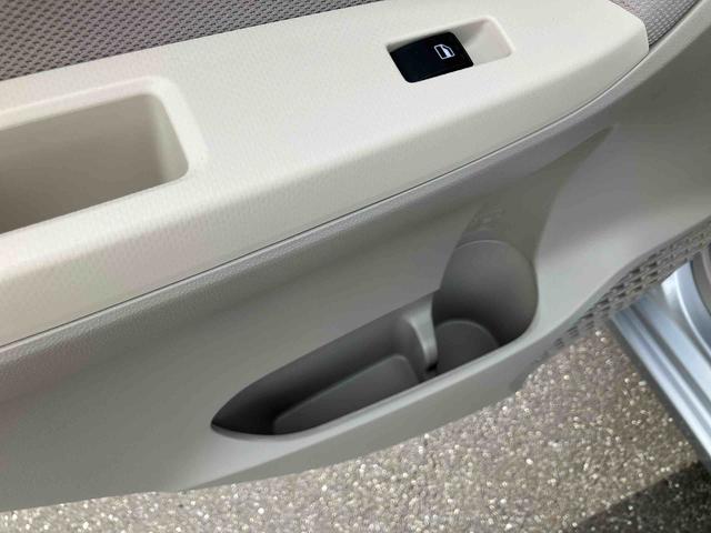 ムーヴＬナビ／地デジ／ＤＶＤ／ＢＴ／ＵＳＢ　ドラレコ　キーレスエントリー　セキュリティーアラーム　アイドリングストップ　スモークガラス　マニュアルエアコン　足踏み式パーキングブレーキ　横滑り防止装置　ＡＢＳ（千葉県）の中古車