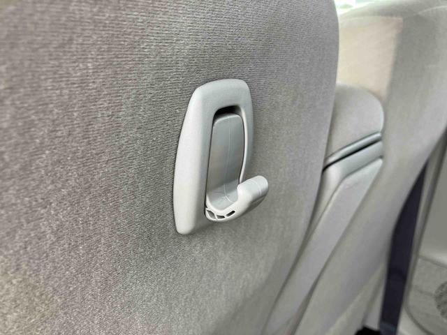 ムーヴＬナビ／地デジ／ＤＶＤ／ＢＴ／ＵＳＢ　ドラレコ　キーレスエントリー　セキュリティーアラーム　アイドリングストップ　スモークガラス　マニュアルエアコン　足踏み式パーキングブレーキ　横滑り防止装置　ＡＢＳ（千葉県）の中古車