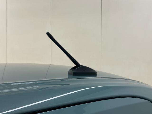 ムーヴキャンバスセオリーＧ　エコアイドル非装着車スマホ連携ディスプレイオーディオ　ＵＳＢ．ＨＤＭＩ接続　ブルートゥース対応　ワイヤレス充電器　インパネアッパーボックス　ホットカップホルダー　置きラクボックス　ホールド機能付き電動パーキングブレーキ（千葉県）の中古車