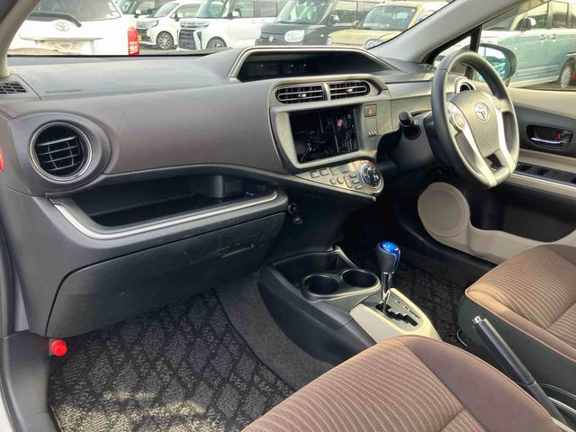 アクアGエアロ 社外15インチアルミ LEDヘッドライト ETC テレスコピックステアリング 運転席シートアジャスター バニティーミラー付きサンバイザー スマートキー ヘッドライトウォッシャー(千葉県)の中古車