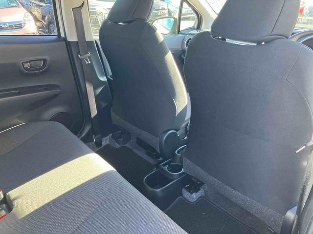 ヴィッツＦ　スマイルエディションワンセグナビ　ＡＵＸ接続　ブルートゥース対応　プッシュエンジンスタート　キーフリーシステム　オートライト　マニュアルレベリング機能付ハロゲンヘッドライト　チルトステアリング　運転席シートリフター（千葉県）の中古車