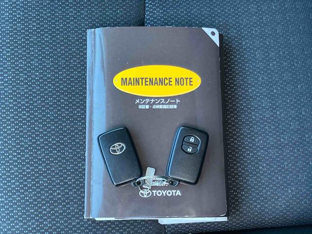 ヴィッツＦ　スマイルエディションワンセグナビ　ＡＵＸ接続　ブルートゥース対応　プッシュエンジンスタート　キーフリーシステム　オートライト　マニュアルレベリング機能付ハロゲンヘッドライト　チルトステアリング　運転席シートリフター（千葉県）の中古車