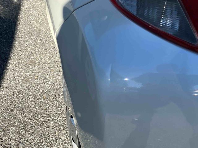 ヴィッツＦ　スマイルエディションワンセグナビ　ＡＵＸ接続　ブルートゥース対応　プッシュエンジンスタート　キーフリーシステム　オートライト　マニュアルレベリング機能付ハロゲンヘッドライト　チルトステアリング　運転席シートリフター（千葉県）の中古車