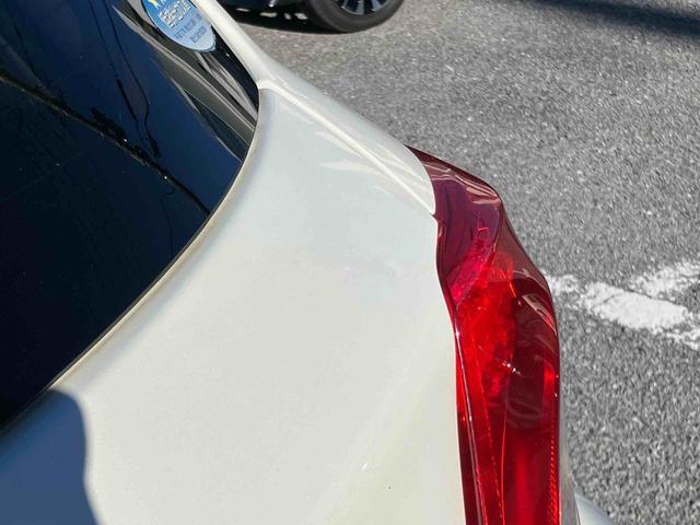 ヴィッツＦ　スマイルエディションワンセグナビ　ＡＵＸ接続　ブルートゥース対応　プッシュエンジンスタート　キーフリーシステム　オートライト　マニュアルレベリング機能付ハロゲンヘッドライト　チルトステアリング　運転席シートリフター（千葉県）の中古車