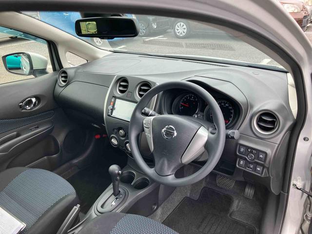 ノートX Vセレクション+セーフティナビ/TV/DVD/BT/USB 全周囲カメラ ETC セイフティーシールド 車線逸脱警報 横滑防止装置 ディスプレイ付き防眩ルームミラー 前後クリアランスセンサー アイドリングストップ スマートキー(千葉県)の中古車