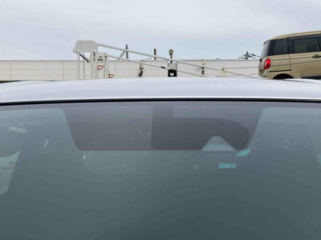 ノートＸ　Ｖセレクション＋セーフティナビ／ＴＶ／ＤＶＤ／ＢＴ／ＵＳＢ　全周囲カメラ　ＥＴＣ　セイフティーシールド　車線逸脱警報　横滑防止装置　ディスプレイ付き防眩ルームミラー　前後クリアランスセンサー　アイドリングストップ　スマートキー（千葉県）の中古車