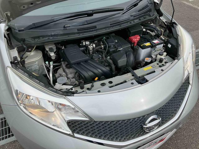 ノートＸ　Ｖセレクション＋セーフティナビ／ＴＶ／ＤＶＤ／ＢＴ／ＵＳＢ　全周囲カメラ　ＥＴＣ　セイフティーシールド　車線逸脱警報　横滑防止装置　ディスプレイ付き防眩ルームミラー　前後クリアランスセンサー　アイドリングストップ　スマートキー（千葉県）の中古車