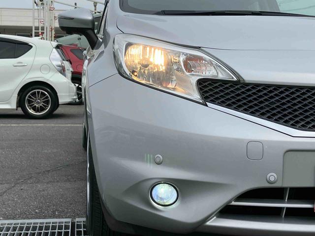 ノートＸ　Ｖセレクション＋セーフティナビ／ＴＶ／ＤＶＤ／ＢＴ／ＵＳＢ　全周囲カメラ　ＥＴＣ　セイフティーシールド　車線逸脱警報　横滑防止装置　ディスプレイ付き防眩ルームミラー　前後クリアランスセンサー　アイドリングストップ　スマートキー（千葉県）の中古車