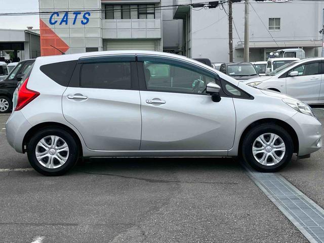 ノートＸ　Ｖセレクション＋セーフティナビ／ＴＶ／ＤＶＤ／ＢＴ／ＵＳＢ　全周囲カメラ　ＥＴＣ　セイフティーシールド　車線逸脱警報　横滑防止装置　ディスプレイ付き防眩ルームミラー　前後クリアランスセンサー　アイドリングストップ　スマートキー（千葉県）の中古車