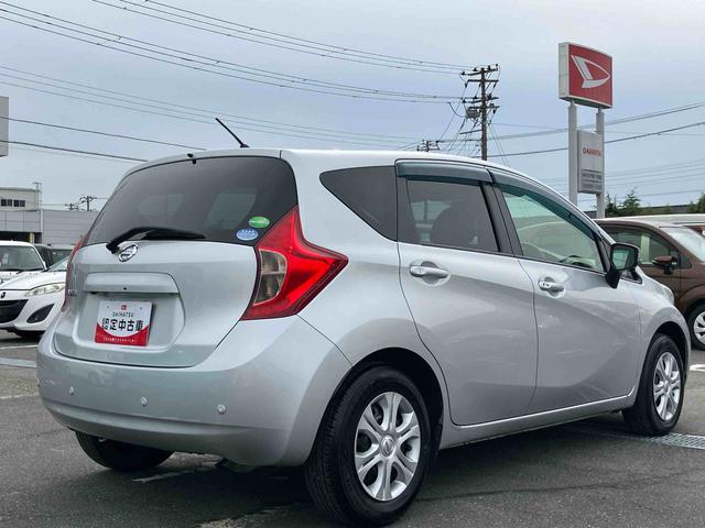 ノートＸ　Ｖセレクション＋セーフティナビ／ＴＶ／ＤＶＤ／ＢＴ／ＵＳＢ　全周囲カメラ　ＥＴＣ　セイフティーシールド　車線逸脱警報　横滑防止装置　ディスプレイ付き防眩ルームミラー　前後クリアランスセンサー　アイドリングストップ　スマートキー（千葉県）の中古車