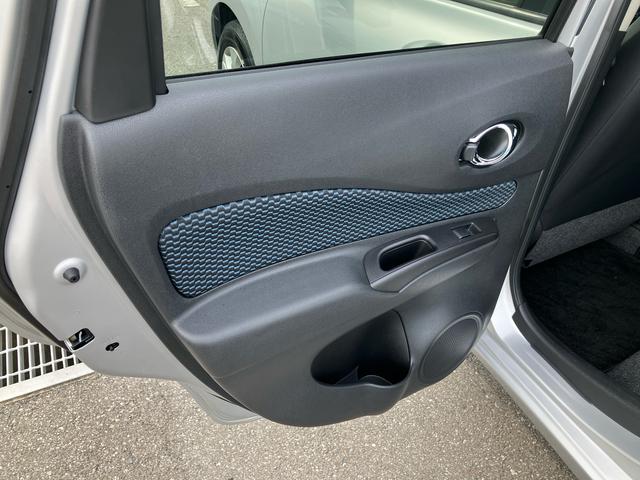 ノートＸ　Ｖセレクション＋セーフティナビ／ＴＶ／ＤＶＤ／ＢＴ／ＵＳＢ　全周囲カメラ　ＥＴＣ　セイフティーシールド　車線逸脱警報　横滑防止装置　ディスプレイ付き防眩ルームミラー　前後クリアランスセンサー　アイドリングストップ　スマートキー（千葉県）の中古車