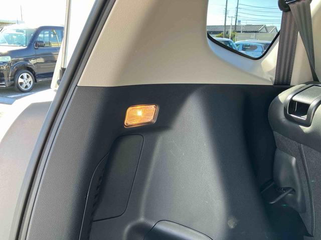 フィットハイブリッドＸＨセレクション　ファインスタイルハイブリッド　ナビ／ワンセグＴＶ／ＤＶＤ／ＢＴ／ＵＳＢ　バックカメラ　ＥＴＣ　オートクルーズ　ＨＩＤヘッドライト　オートライト　シートヒーター　パドルシフト　オートエアコン　シートリフター　キーフリー（千葉県）の中古車