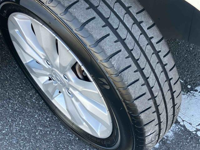 フィットハイブリッドＸＨセレクション　ファインスタイルハイブリッド　ナビ／ワンセグＴＶ／ＤＶＤ／ＢＴ／ＵＳＢ　バックカメラ　ＥＴＣ　オートクルーズ　ＨＩＤヘッドライト　オートライト　シートヒーター　パドルシフト　オートエアコン　シートリフター　キーフリー（千葉県）の中古車