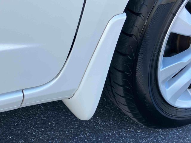 フィットハイブリッドＸＨセレクション　ファインスタイルハイブリッド　ナビ／ワンセグＴＶ／ＤＶＤ／ＢＴ／ＵＳＢ　バックカメラ　ＥＴＣ　オートクルーズ　ＨＩＤヘッドライト　オートライト　シートヒーター　パドルシフト　オートエアコン　シートリフター　キーフリー（千葉県）の中古車