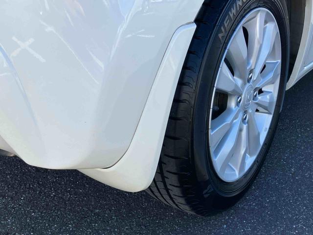 フィットハイブリッドＸＨセレクション　ファインスタイルハイブリッド　ナビ／ワンセグＴＶ／ＤＶＤ／ＢＴ／ＵＳＢ　バックカメラ　ＥＴＣ　オートクルーズ　ＨＩＤヘッドライト　オートライト　シートヒーター　パドルシフト　オートエアコン　シートリフター　キーフリー（千葉県）の中古車