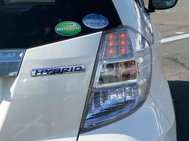 フィットハイブリッドＸＨセレクション　ファインスタイルハイブリッド　ナビ／ワンセグＴＶ／ＤＶＤ／ＢＴ／ＵＳＢ　バックカメラ　ＥＴＣ　オートクルーズ　ＨＩＤヘッドライト　オートライト　シートヒーター　パドルシフト　オートエアコン　シートリフター　キーフリー（千葉県）の中古車
