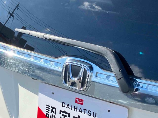 フィットハイブリッドＸＨセレクション　ファインスタイルハイブリッド　ナビ／ワンセグＴＶ／ＤＶＤ／ＢＴ／ＵＳＢ　バックカメラ　ＥＴＣ　オートクルーズ　ＨＩＤヘッドライト　オートライト　シートヒーター　パドルシフト　オートエアコン　シートリフター　キーフリー（千葉県）の中古車