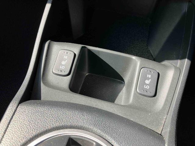 フィットハイブリッドＸＨセレクション　ファインスタイルハイブリッド　ナビ／ワンセグＴＶ／ＤＶＤ／ＢＴ／ＵＳＢ　バックカメラ　ＥＴＣ　オートクルーズ　ＨＩＤヘッドライト　オートライト　シートヒーター　パドルシフト　オートエアコン　シートリフター　キーフリー（千葉県）の中古車