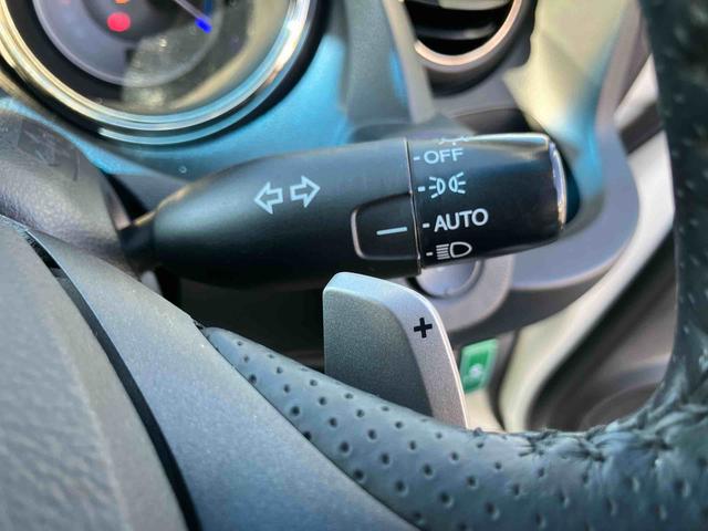 フィットハイブリッドＸＨセレクション　ファインスタイルハイブリッド　ナビ／ワンセグＴＶ／ＤＶＤ／ＢＴ／ＵＳＢ　バックカメラ　ＥＴＣ　オートクルーズ　ＨＩＤヘッドライト　オートライト　シートヒーター　パドルシフト　オートエアコン　シートリフター　キーフリー（千葉県）の中古車