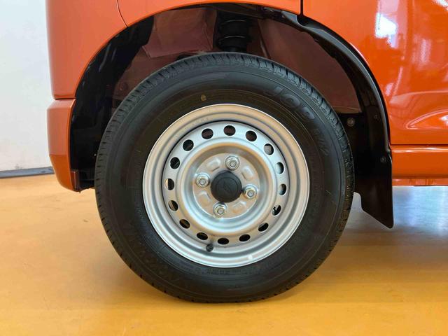 ハイゼットカーゴデラックス衝突回避支援システム　横滑り防　止装置　アイドリングストップ　前後コーナーセンサー　オーバーヘッドシェルフ　マニュアルレベリング機能付ハロゲンヘッドライト　トップシェイドガラス　キーレスエントリー（千葉県）の中古車