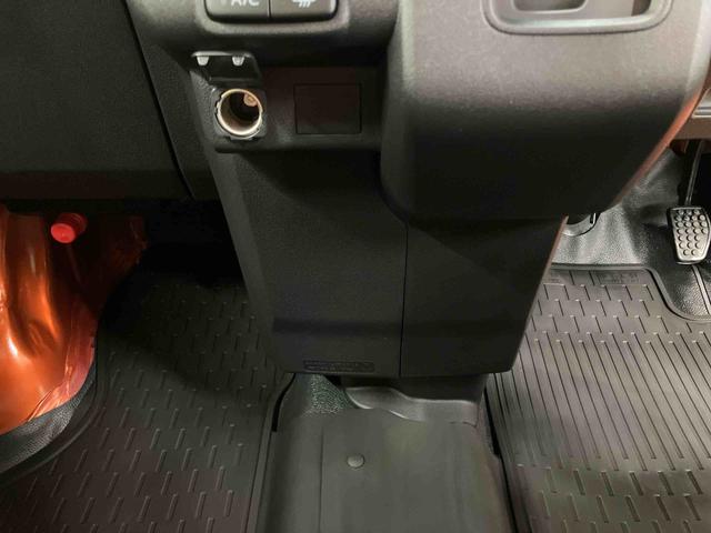 ハイゼットカーゴデラックス衝突回避支援システム　横滑り防　止装置　アイドリングストップ　前後コーナーセンサー　オーバーヘッドシェルフ　マニュアルレベリング機能付ハロゲンヘッドライト　トップシェイドガラス　キーレスエントリー（千葉県）の中古車