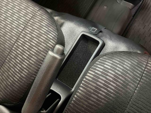 ハイゼットカーゴデラックス衝突回避支援システム　横滑り防　止装置　アイドリングストップ　前後コーナーセンサー　オーバーヘッドシェルフ　マニュアルレベリング機能付ハロゲンヘッドライト　トップシェイドガラス　キーレスエントリー（千葉県）の中古車