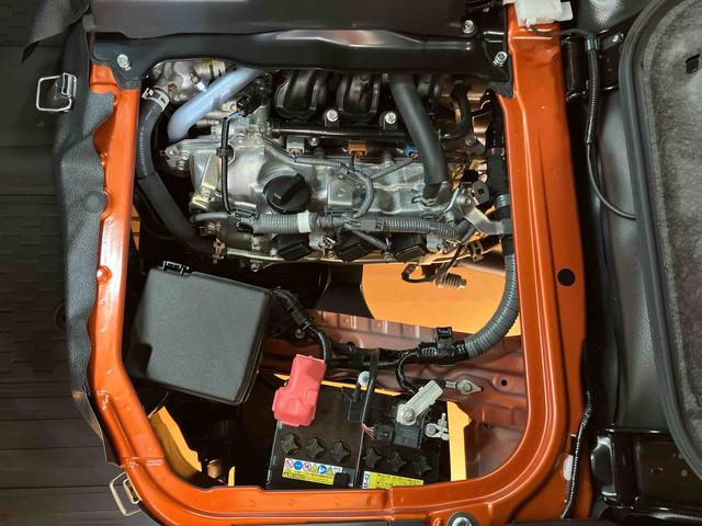 ハイゼットカーゴデラックス衝突回避支援システム　横滑り防　止装置　アイドリングストップ　前後コーナーセンサー　オーバーヘッドシェルフ　マニュアルレベリング機能付ハロゲンヘッドライト　トップシェイドガラス　キーレスエントリー（千葉県）の中古車