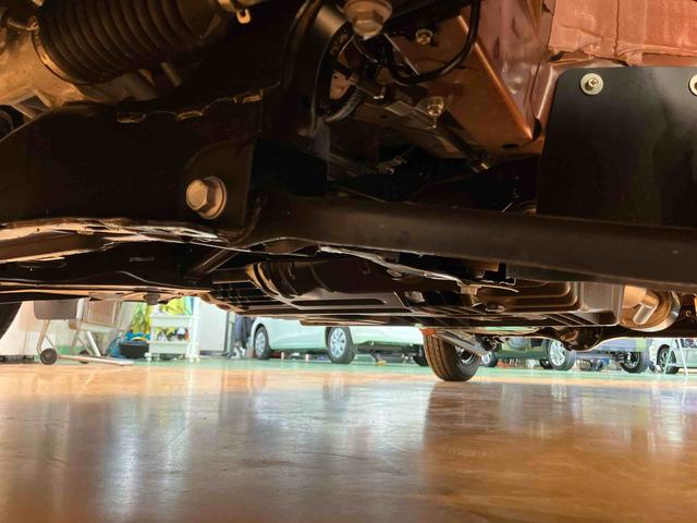 ハイゼットカーゴデラックス衝突回避支援システム　横滑り防　止装置　アイドリングストップ　前後コーナーセンサー　オーバーヘッドシェルフ　マニュアルレベリング機能付ハロゲンヘッドライト　トップシェイドガラス　キーレスエントリー（千葉県）の中古車