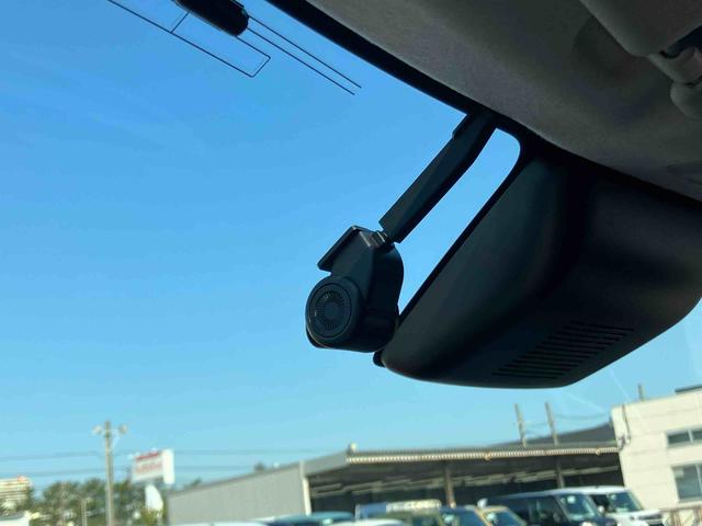 ロッキーＸ　ＨＥＶバックカメラ連動９インチスマホ連携ディスプレイオーディオ　フロント．リヤドライブレコーダー連動　ビルトインＥＴＣ　衝突回避支援システム　横滑り防止装置　ホールド機能付き電動パーキングブレーキ（千葉県）の中古車