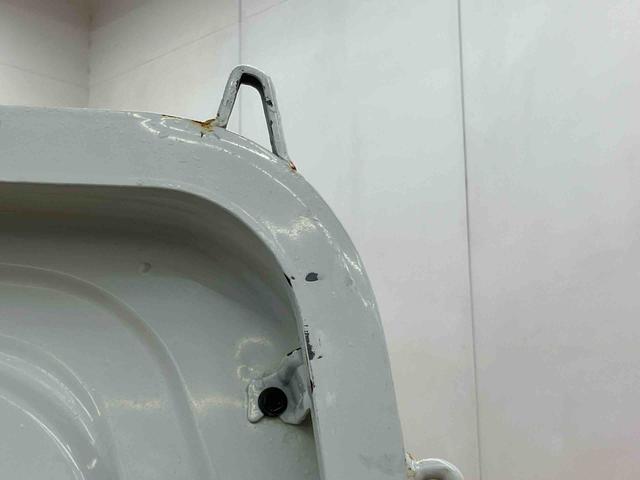 ハイゼットトラックエアコン・パワステ　スペシャル荷台ゴムマット　ゲートプロテクター　テールゲートチェーン　スピーカー一体型ＦＭ．ＡＭラジオチューナー　マニュアルレベリング機能付ハロゲンヘッドライト　灰皿＋シガーライター　ショッピングフック（千葉県）の中古車