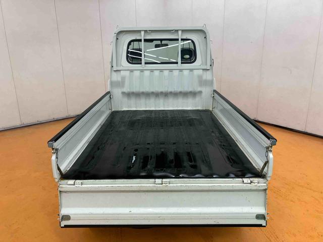 ハイゼットトラックエアコン・パワステ　スペシャル荷台ゴムマット　ゲートプロテクター　テールゲートチェーン　スピーカー一体型ＦＭ．ＡＭラジオチューナー　マニュアルレベリング機能付ハロゲンヘッドライト　灰皿＋シガーライター　ショッピングフック（千葉県）の中古車