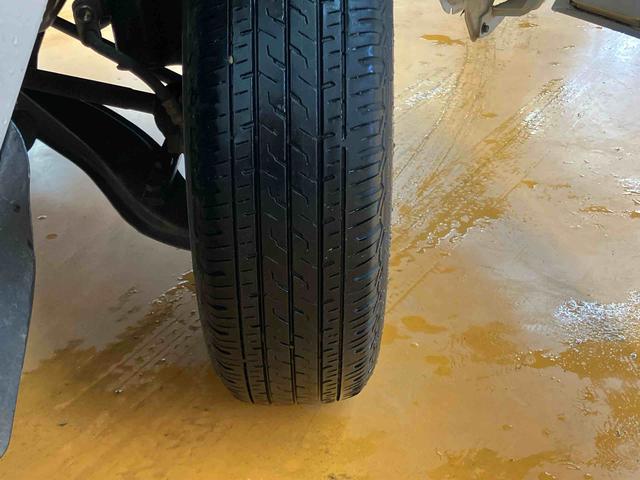 ハイゼットトラックエアコン・パワステ　スペシャル荷台ゴムマット　ゲートプロテクター　テールゲートチェーン　スピーカー一体型ＦＭ．ＡＭラジオチューナー　マニュアルレベリング機能付ハロゲンヘッドライト　灰皿＋シガーライター　ショッピングフック（千葉県）の中古車