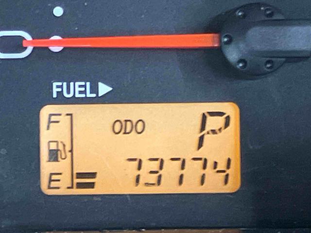 ハイゼットトラックエアコン・パワステ　スペシャル荷台ゴムマット　ゲートプロテクター　テールゲートチェーン　スピーカー一体型ＦＭ．ＡＭラジオチューナー　マニュアルレベリング機能付ハロゲンヘッドライト　灰皿＋シガーライター　ショッピングフック（千葉県）の中古車