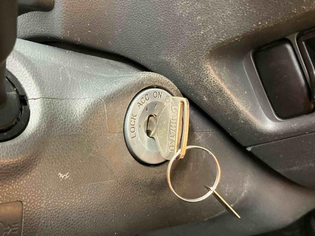 ハイゼットトラックエアコン・パワステ　スペシャル荷台ゴムマット　ゲートプロテクター　テールゲートチェーン　スピーカー一体型ＦＭ．ＡＭラジオチューナー　マニュアルレベリング機能付ハロゲンヘッドライト　灰皿＋シガーライター　ショッピングフック（千葉県）の中古車