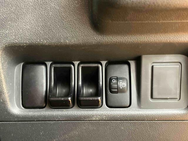 ハイゼットトラックエアコン・パワステ　スペシャル荷台ゴムマット　ゲートプロテクター　テールゲートチェーン　スピーカー一体型ＦＭ．ＡＭラジオチューナー　マニュアルレベリング機能付ハロゲンヘッドライト　灰皿＋シガーライター　ショッピングフック（千葉県）の中古車