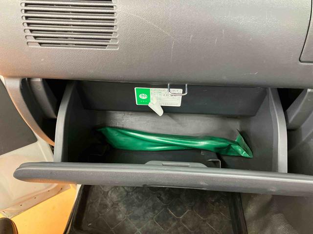 ハイゼットトラックエアコン・パワステ　スペシャル荷台ゴムマット　ゲートプロテクター　テールゲートチェーン　スピーカー一体型ＦＭ．ＡＭラジオチューナー　マニュアルレベリング機能付ハロゲンヘッドライト　灰皿＋シガーライター　ショッピングフック（千葉県）の中古車