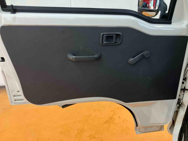 ハイゼットトラックエアコン・パワステ　スペシャル荷台ゴムマット　ゲートプロテクター　テールゲートチェーン　スピーカー一体型ＦＭ．ＡＭラジオチューナー　マニュアルレベリング機能付ハロゲンヘッドライト　灰皿＋シガーライター　ショッピングフック（千葉県）の中古車