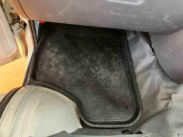 ハイゼットトラックエアコン・パワステ　スペシャル荷台ゴムマット　ゲートプロテクター　テールゲートチェーン　スピーカー一体型ＦＭ．ＡＭラジオチューナー　マニュアルレベリング機能付ハロゲンヘッドライト　灰皿＋シガーライター　ショッピングフック（千葉県）の中古車